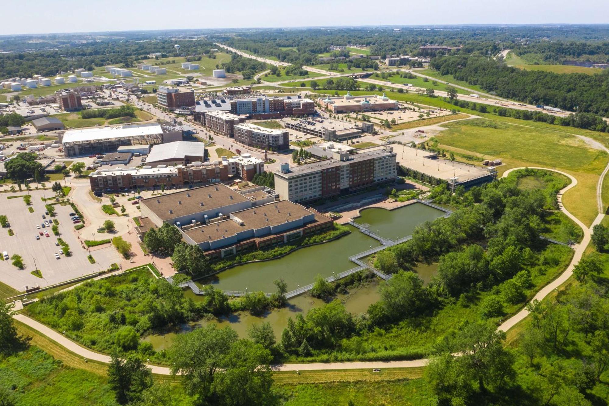 Hyatt Regency Coralville Exterior foto